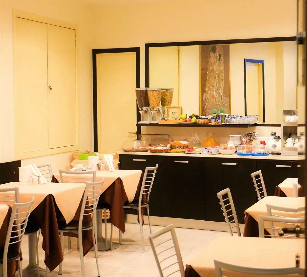 Hotel Losanna Milan 3*,