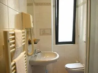 Hotel Losanna Milán 3*,